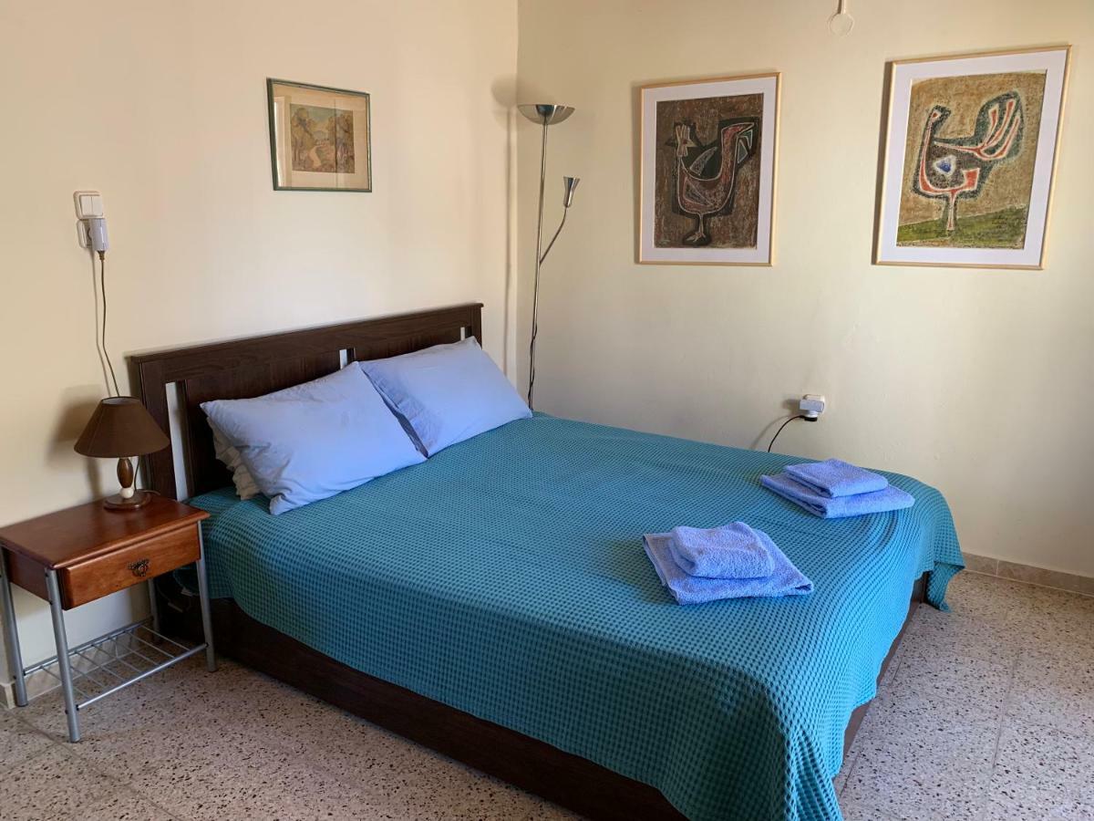 Cozy One-Bedroom Apartment In Halepa, Chania Chrissi Akti Chania Exterior foto