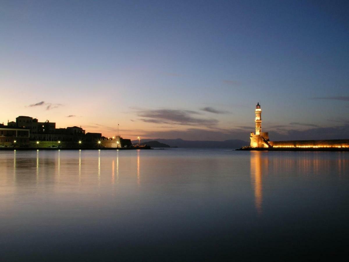 Cozy One-Bedroom Apartment In Halepa, Chania Chrissi Akti Chania Exterior foto